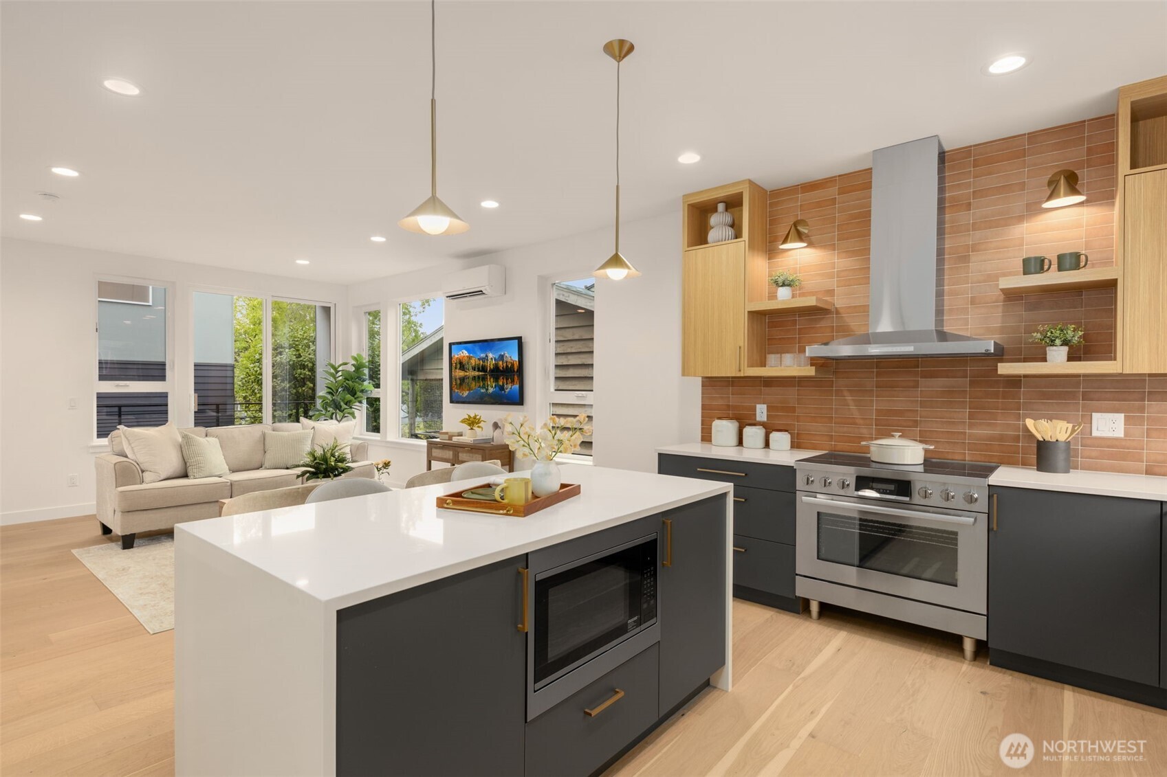 5204 Sand Point Way NE