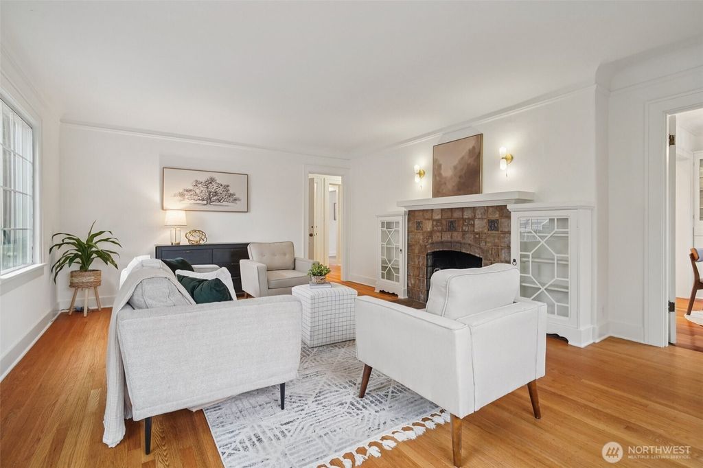 Photo of 314 N 117th Street, Seattle, WA 98133 (MLS # 2500579)