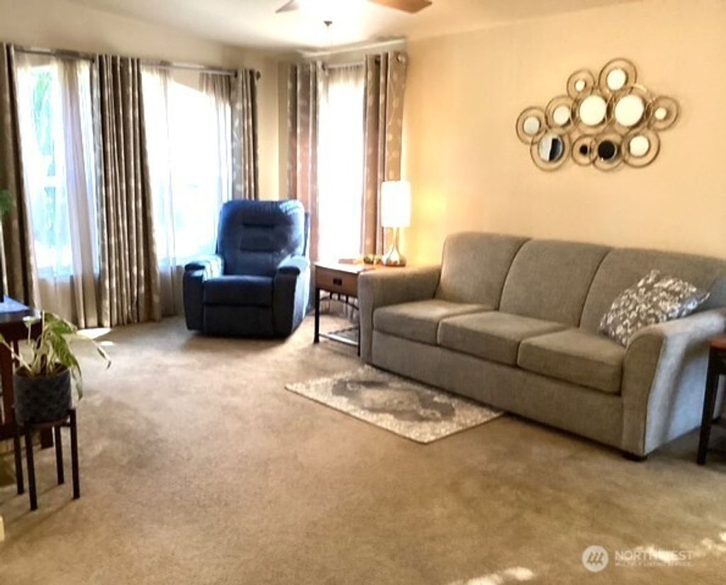 Photo of 4515 176th Street SW #1, Lynnwood, WA 98037 (MLS # 2504264)