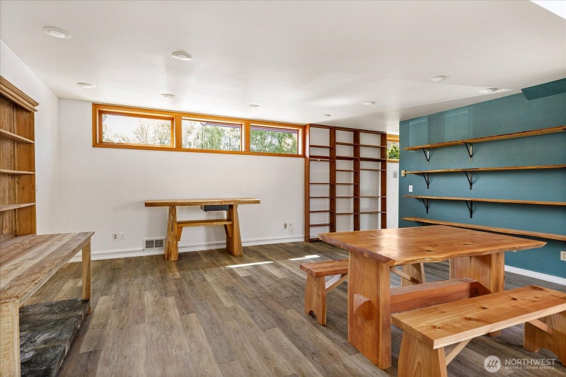 221 2nd Street 8