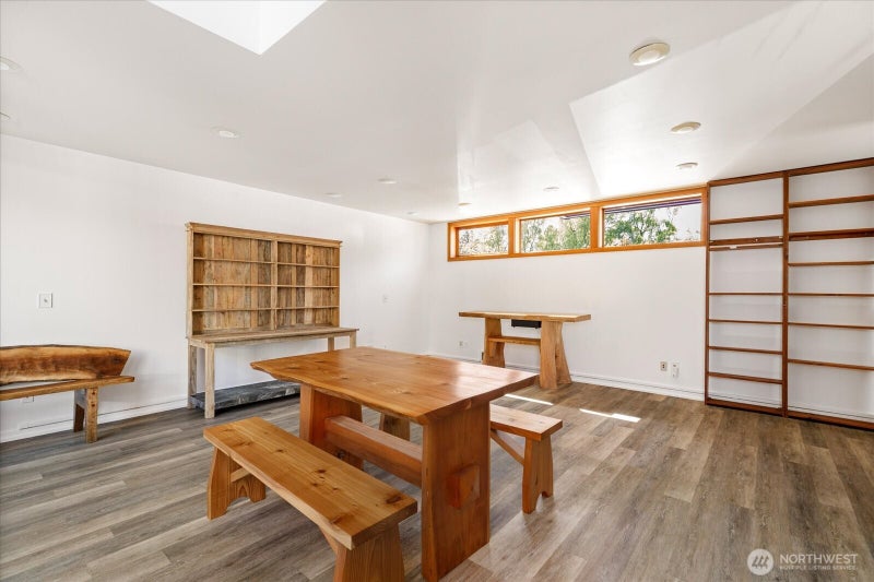 221 2nd Street 8