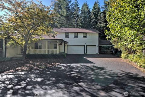 Photo of 111 E Maryann Place, Shelton, WA 98584 (MLS # 2442998)