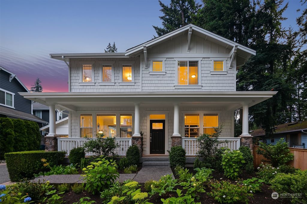 Photo of 13420 NE 83rd Street, Redmond, WA 98052 (MLS # 2132973)