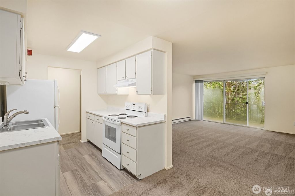 Photo of 11008 NE 68th St St #725, Kirkland, WA 98033 (MLS # 2515394)
