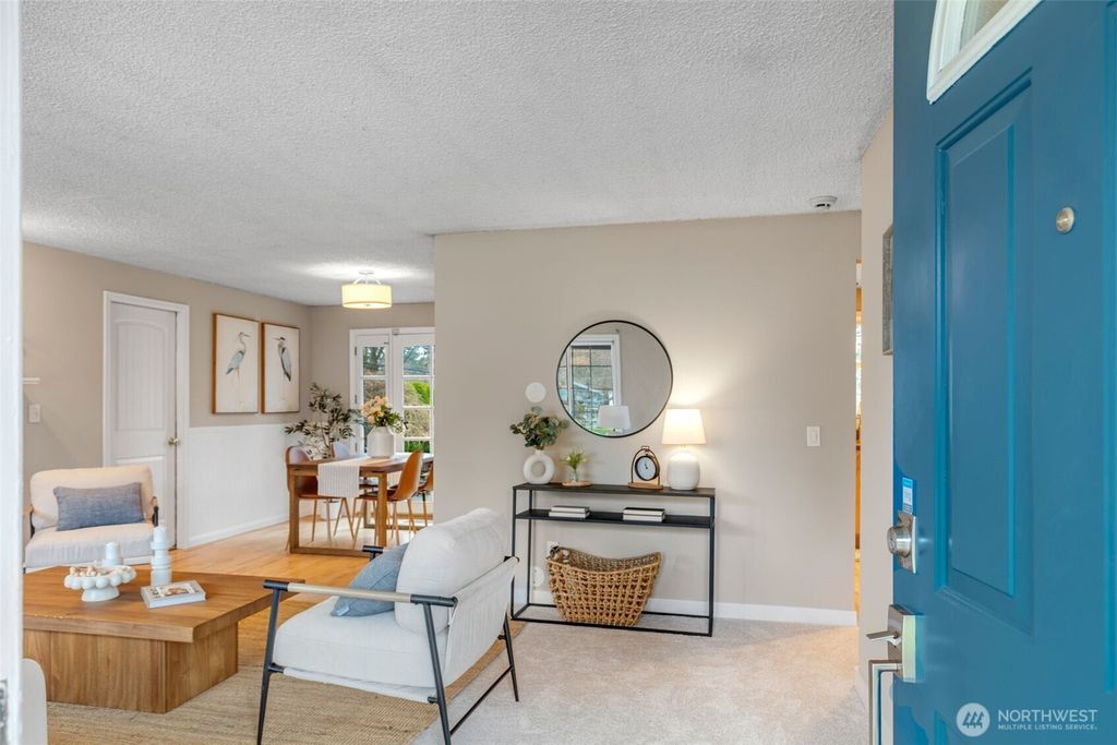 Photo of 14118 83rd Place NE, Kirkland, WA 98034 (MLS # 2498031)