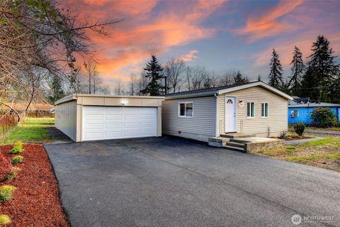 Photo of 11221 40th Avenue E, Tacoma, WA 98446 (MLS # 2460215)