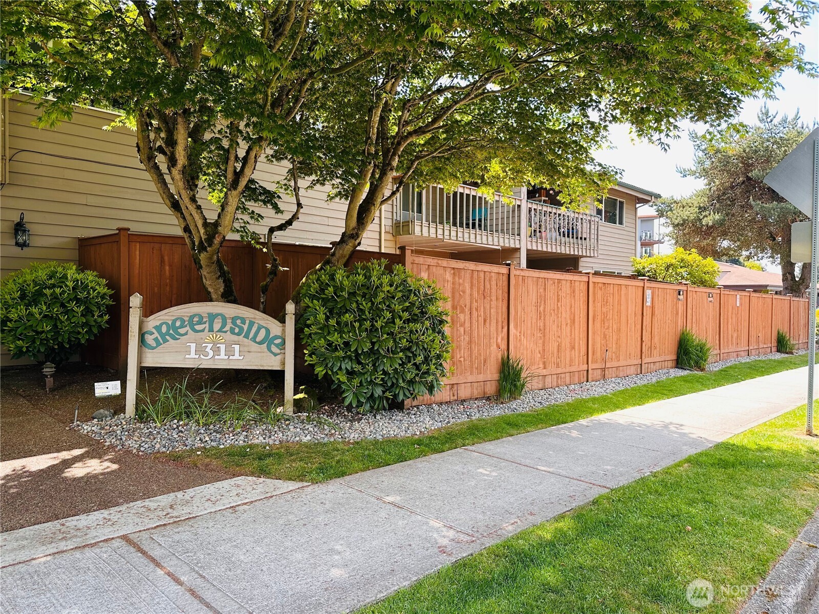 1311 N Highlands Parkway 6