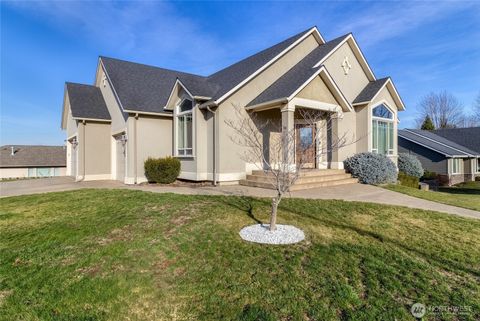 Photo of 10 Wolf Fork Dr, Walla Walla, WA 99362 (MLS # 2464938)