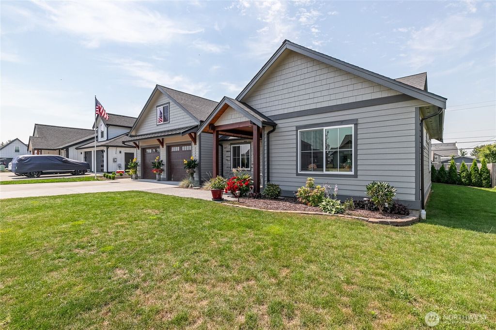 Photo of 2240 Berryman Loop Loop, Lynden, WA 98264 (MLS # 2558355)