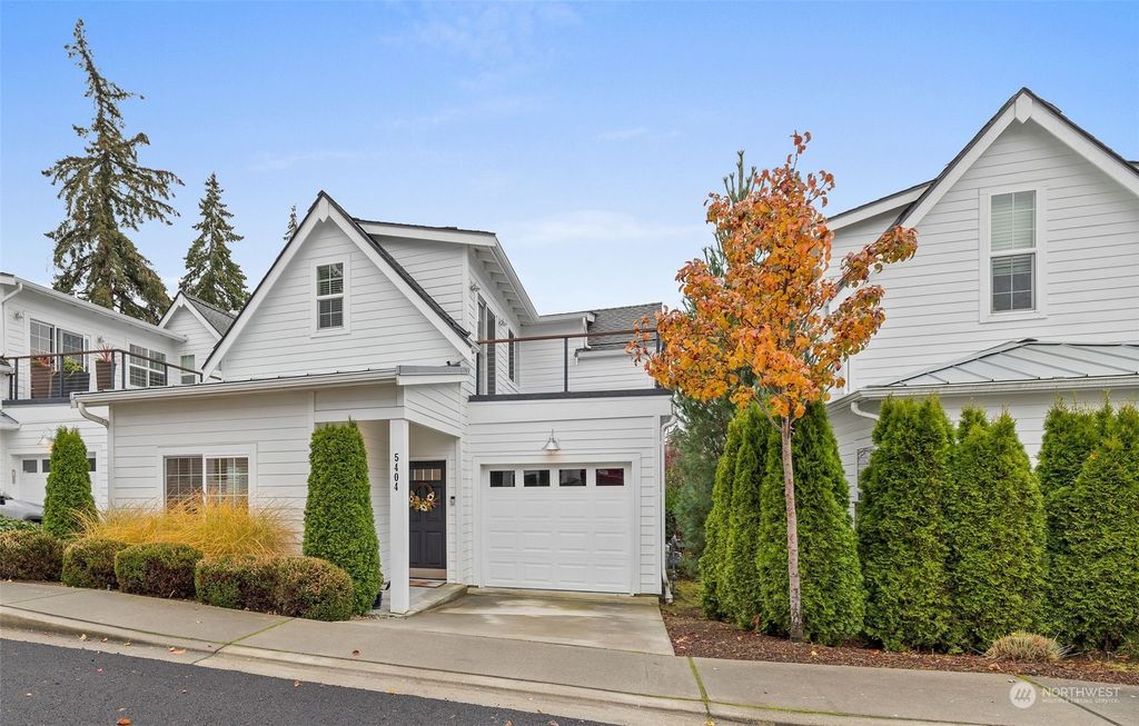 Photo of 5404 80th Place SW #J, Mukilteo, WA 98275 (MLS # 2312944)