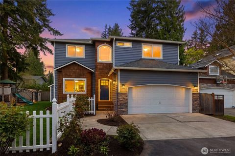 Photo of 10729 23rd Avenue NE, Seattle, WA 98125 (MLS # 2504494)