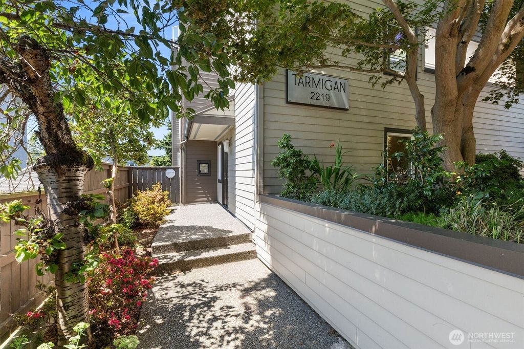 Photo of 2219 14th Avenue W #405, Seattle, WA 98119 (MLS # 2404960)