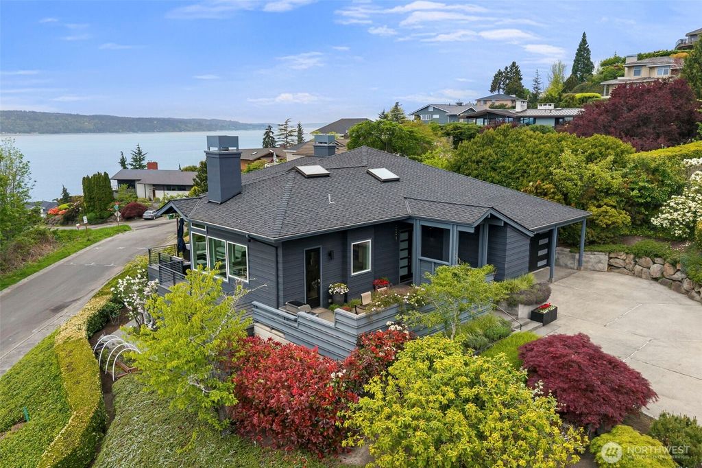 Photo of 6227 95th Place SW, Mukilteo, WA 98275 (MLS # 2520729)
