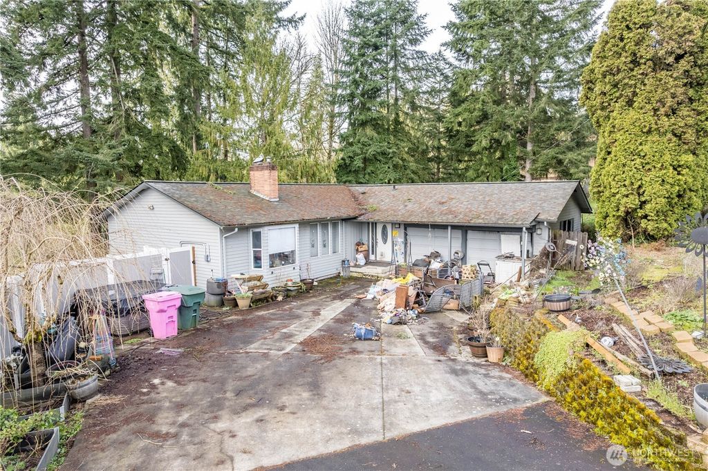 Photo of 195 Inglewood Drive, Longview, WA 98632 (MLS # 2490012)