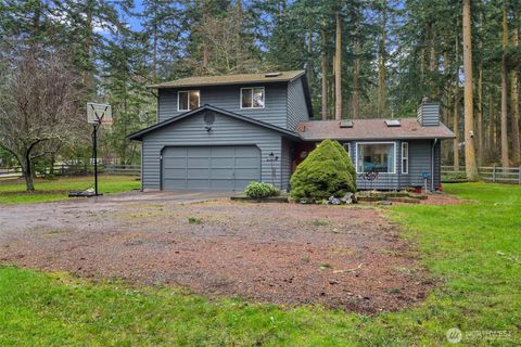 Photo of 1991 Karen Road, Oak Harbor, WA 98277 (MLS # 2463785)