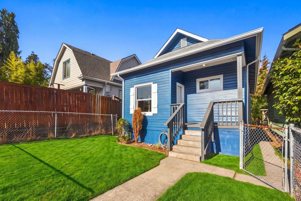 Photo of 407 S Wright Avenue, Tacoma, WA 98418 (MLS # 2595828)