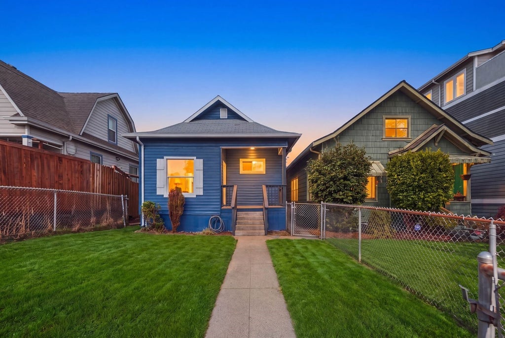 Photo of 407 S Wright Avenue, Tacoma, WA 98418 (MLS # 2595828)
