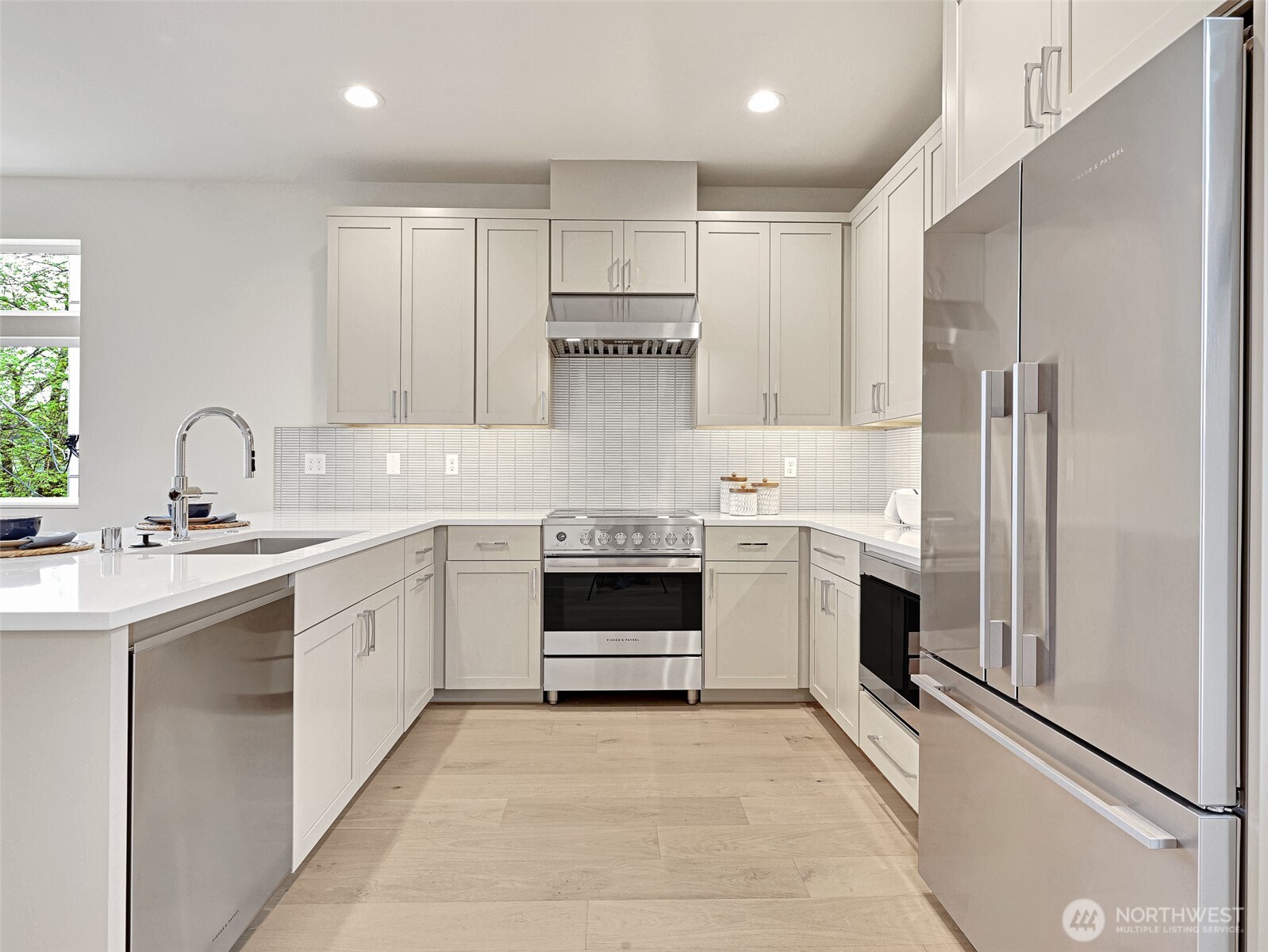 1416 N 47th