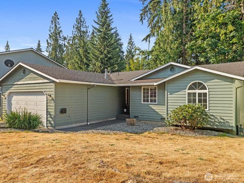 Photo of 108 Noble Way, Granite Falls, WA 98252 (MLS # 2569204)