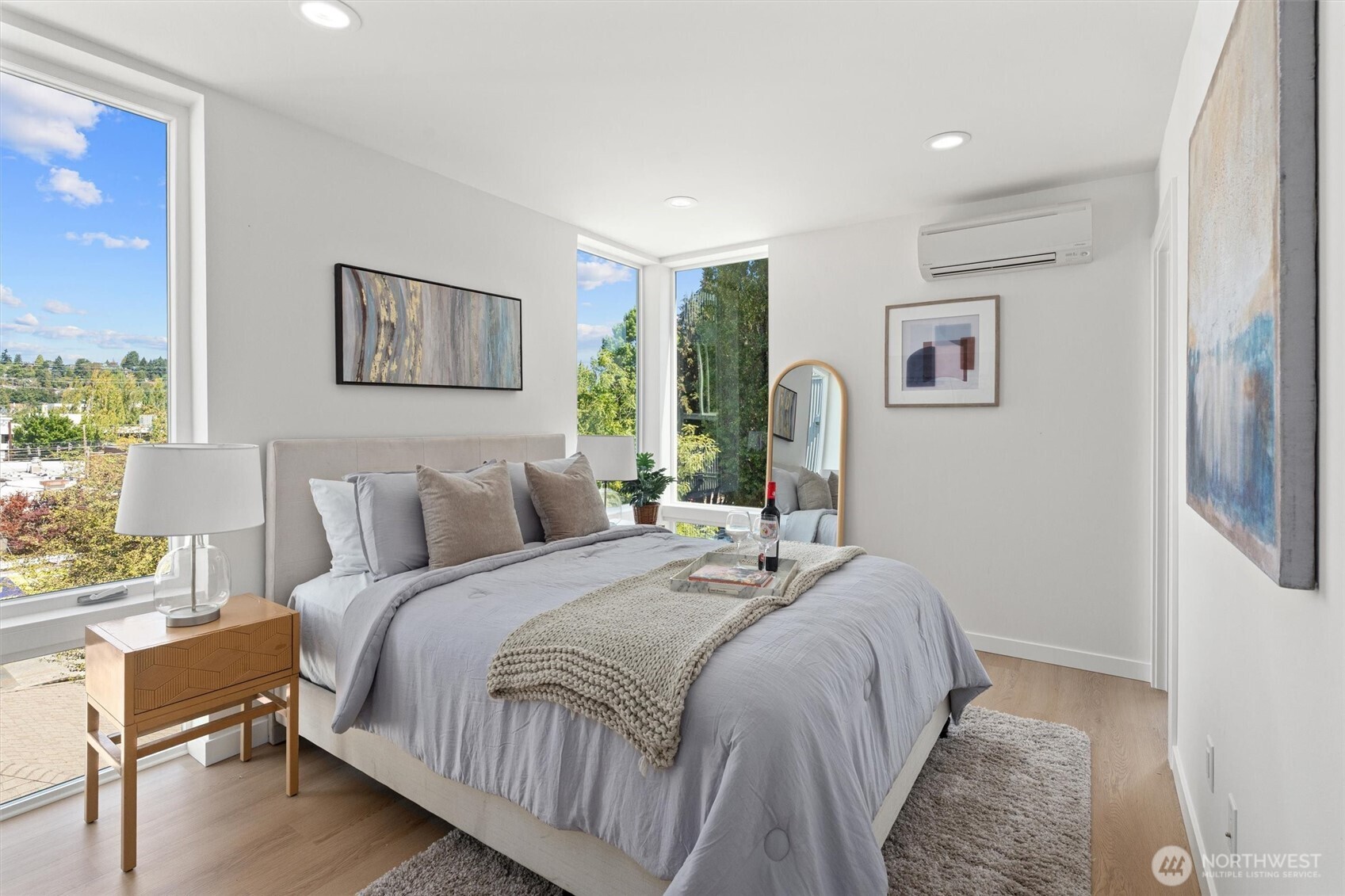 3116 Queen Anne Avenue N