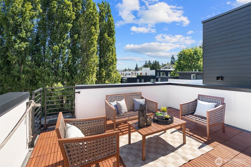 Photo of 3116 Queen Anne Avenue N, Seattle, WA 98119 (MLS # 2424544)