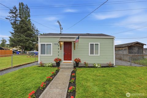 Photo of 2119 Walnut Street #C, Everett, WA 98201 (MLS # 2524488)