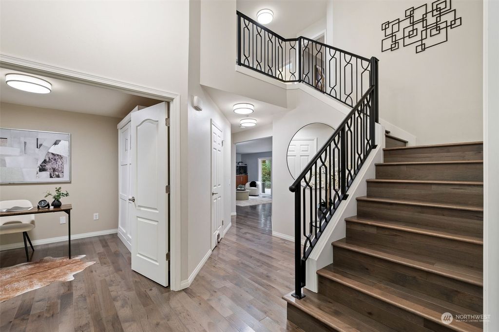 Photo of 22423 NE 60th Street, Redmond, WA 98053 (MLS # 2300412)