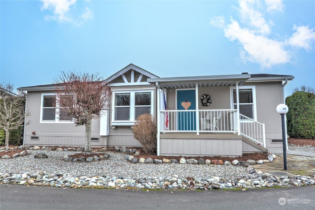 Photo of 14727 43rd Avenue NE #119, Marysville, WA 98271 (MLS # 2197177)