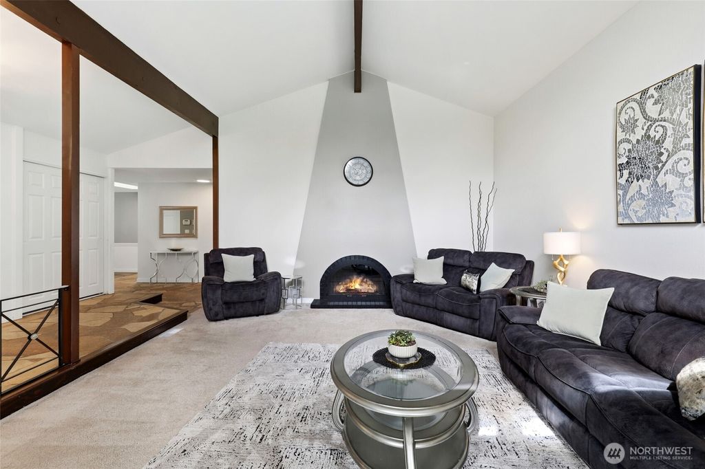 Photo of 3027 167th Avenue NE, Bellevue, WA 98008 (MLS # 2548803)