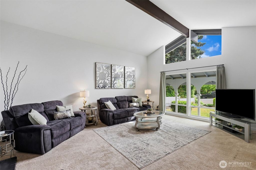 Photo of 3027 167th Avenue NE, Bellevue, WA 98008 (MLS # 2548803)