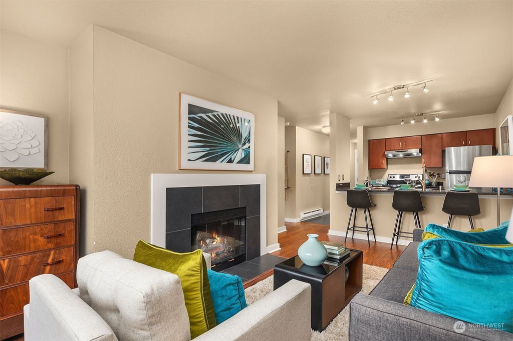Photo of 840 NE 125th Street #212, Seattle, WA 98125 (MLS # 2188097)