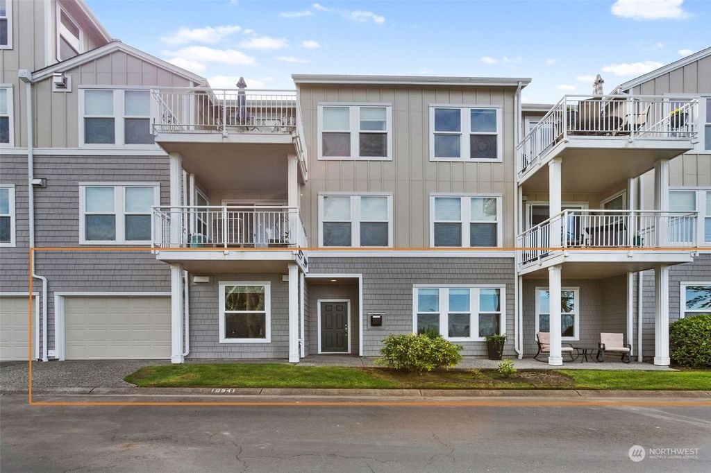 Photo of 10941 Villa Monte Court, Mukilteo, WA 98275 (MLS # 2239379)