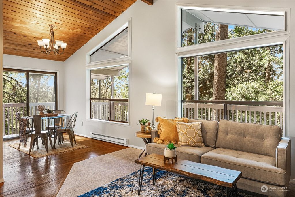 Photo of 21440 NE Union Hill Road, Redmond, WA 98053 (MLS # 2286797)