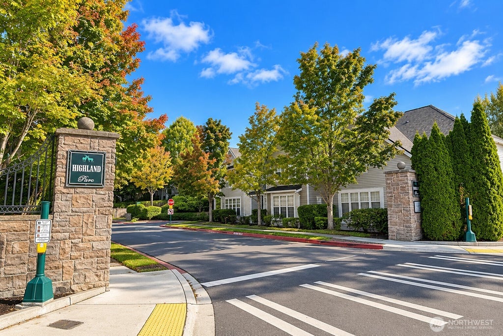 Photo of 22634 NE 4th Place #60, Sammamish, WA 98074 (MLS # 2590272)