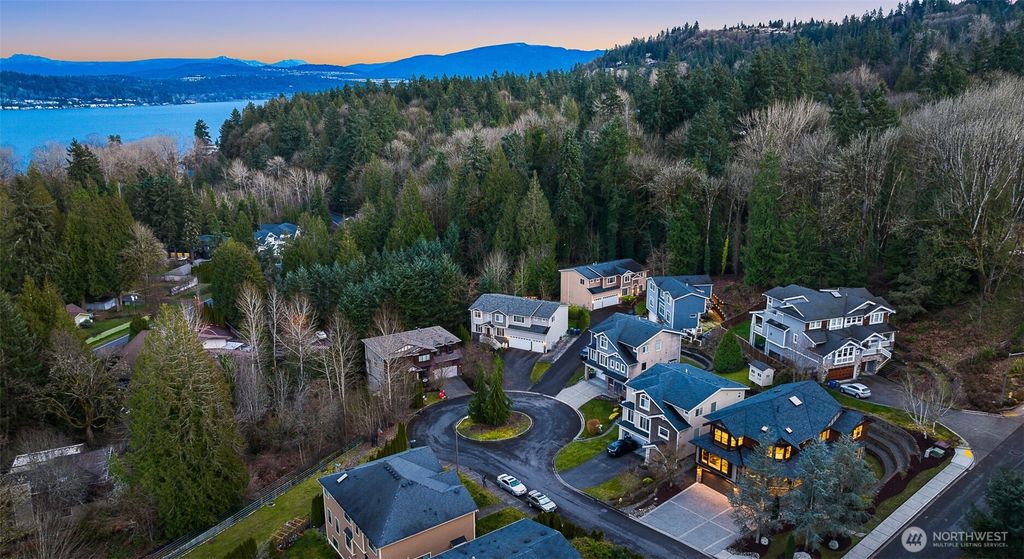 Photo of 16305 SE 37th Street, Bellevue, WA 98008 (MLS # 2511708)