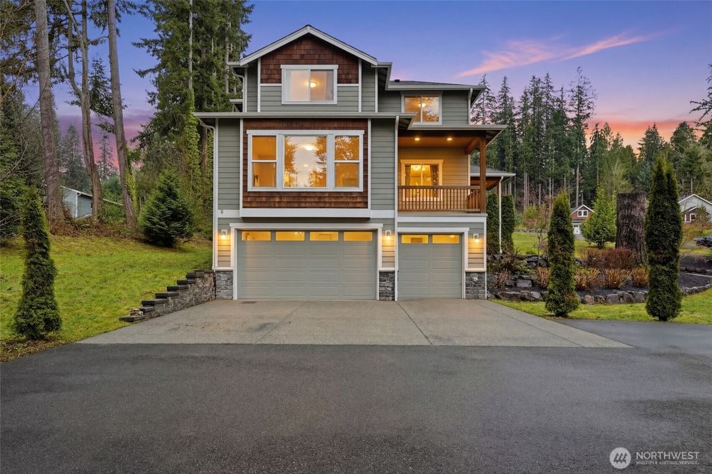 Photo of 9002 185th Place SE, Snohomish, WA 98296 (MLS # 2492850)