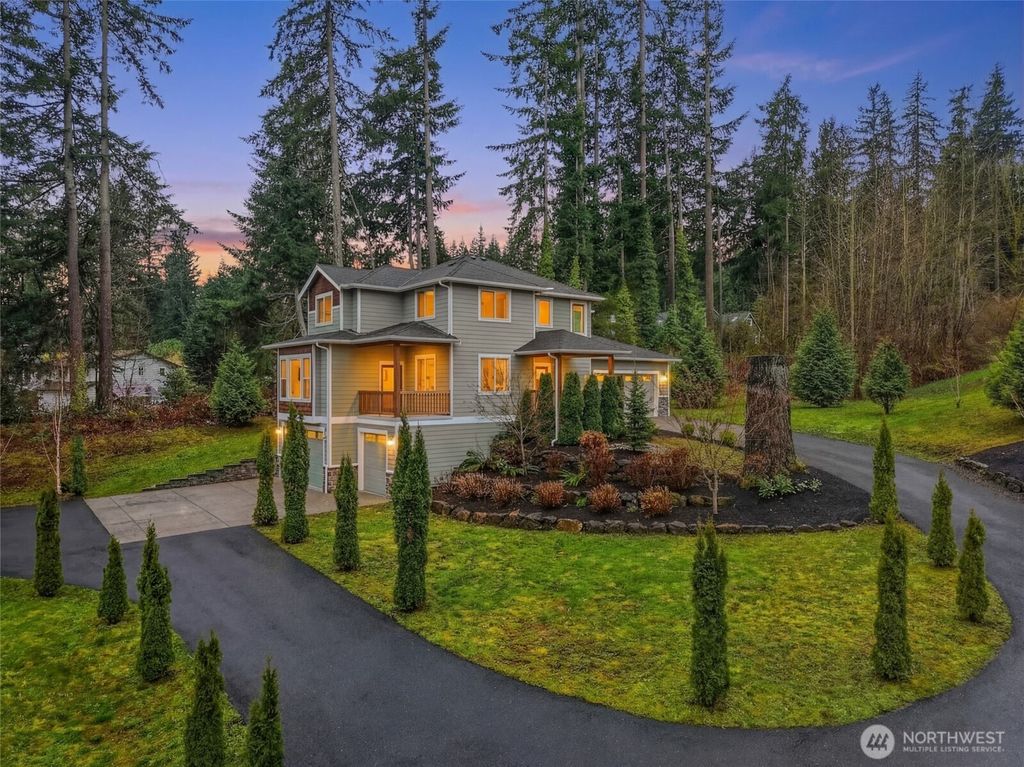 Photo of 9002 185th Place SE, Snohomish, WA 98296 (MLS # 2492850)