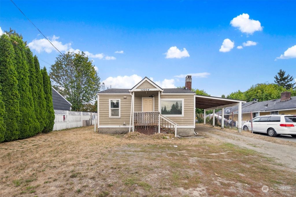 Photo of 13004 1st Avenue S, Burien, WA 98168 (MLS # 2157135)