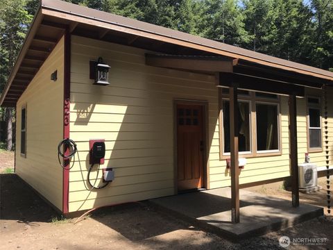 Photo of 323 E Pickering Road, Shelton, WA 98584 (MLS # 2525590)