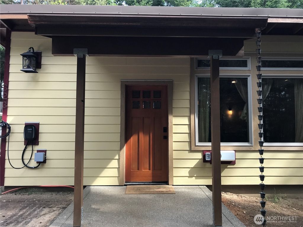 Photo of 323 E Pickering Road, Shelton, WA 98584 (MLS # 2525590)