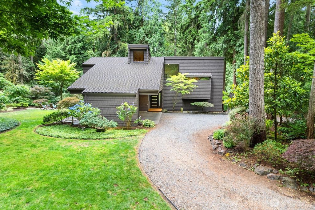 Photo of 22526 53rd Avenue SE, Bothell, WA 98021 (MLS # 2424379)