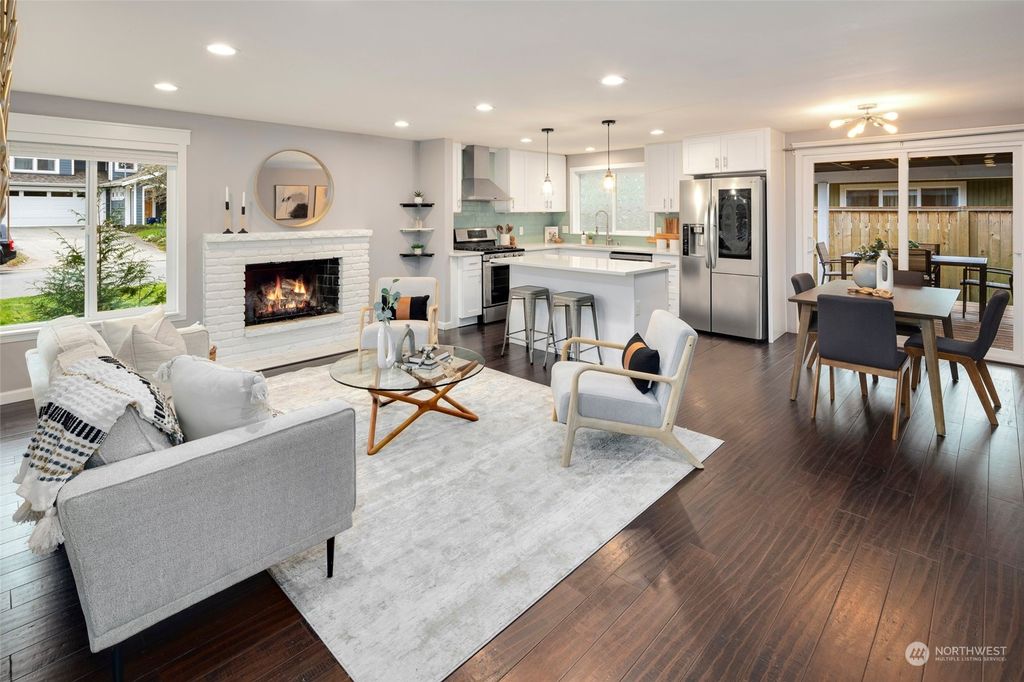 Photo of 16251 NE 2nd Street, Bellevue, WA 98008 (MLS # 2213024)