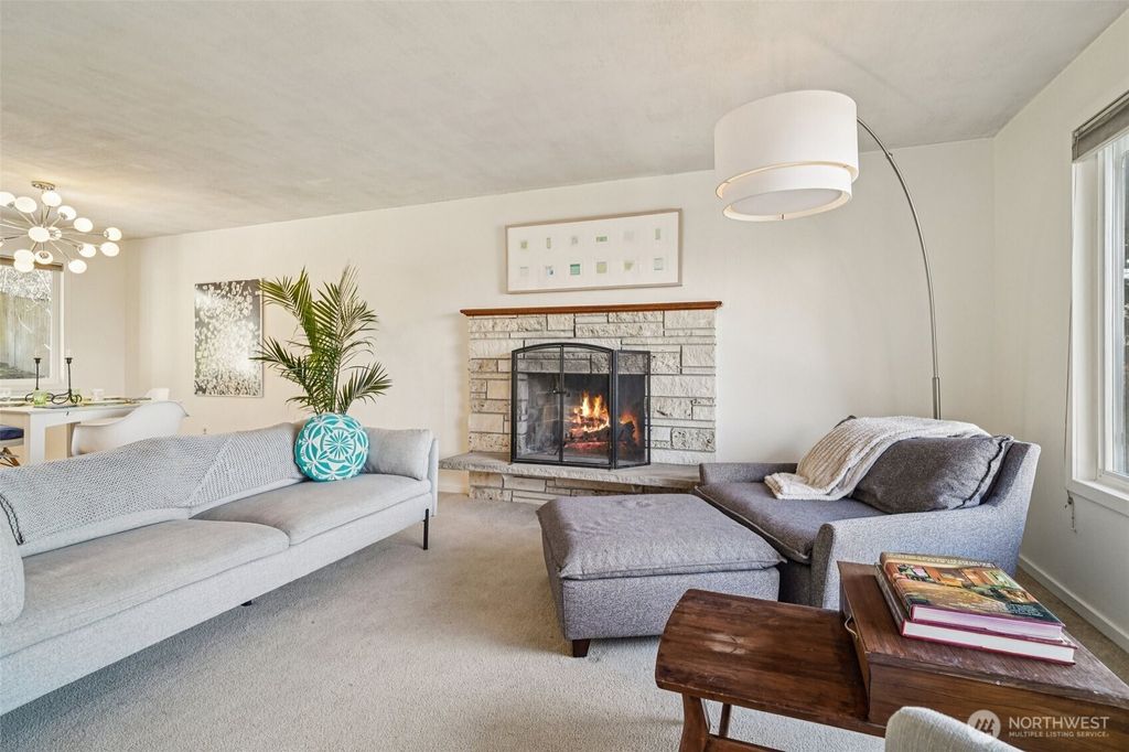 Photo of 6732 14th Avenue SW, Seattle, WA 98106 (MLS # 2477527)