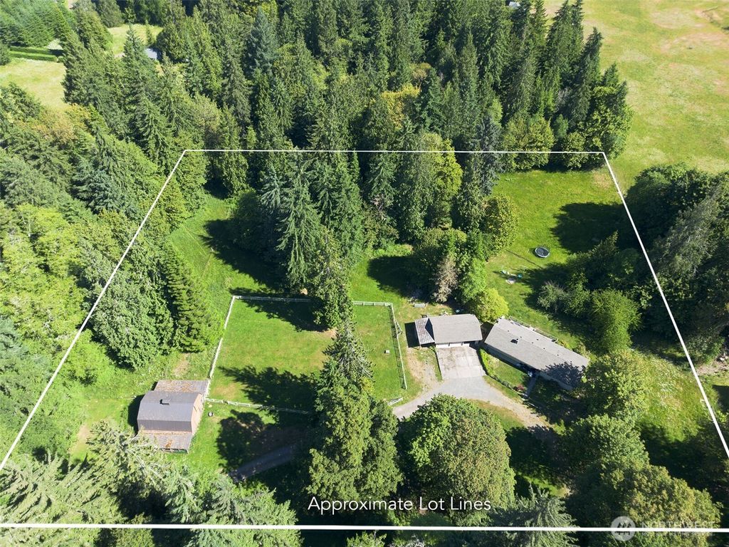 Photo of 537 Herrick Road, Port Angeles, WA 98363 (MLS # 2546575)
