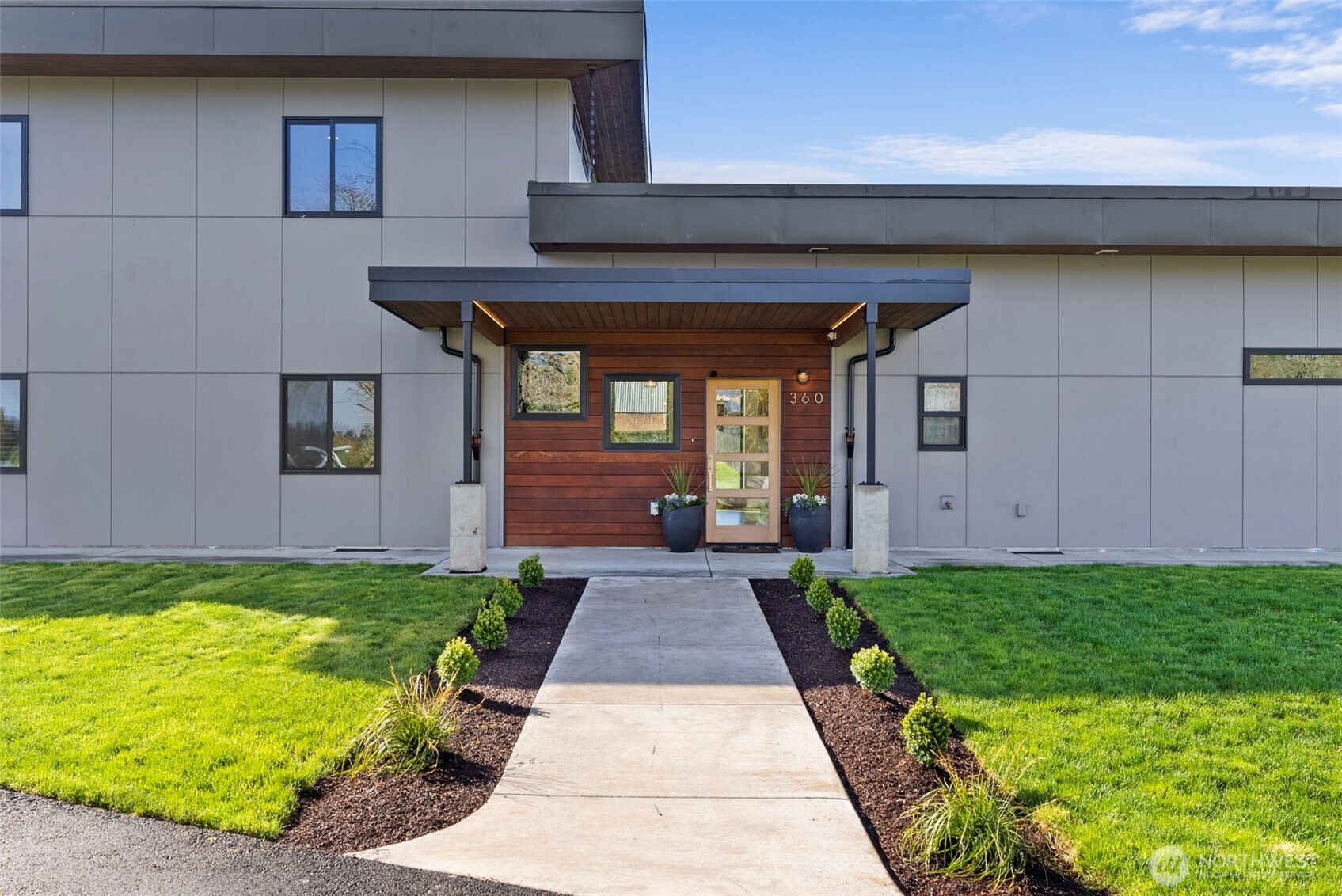 360 Smokey Valley Road