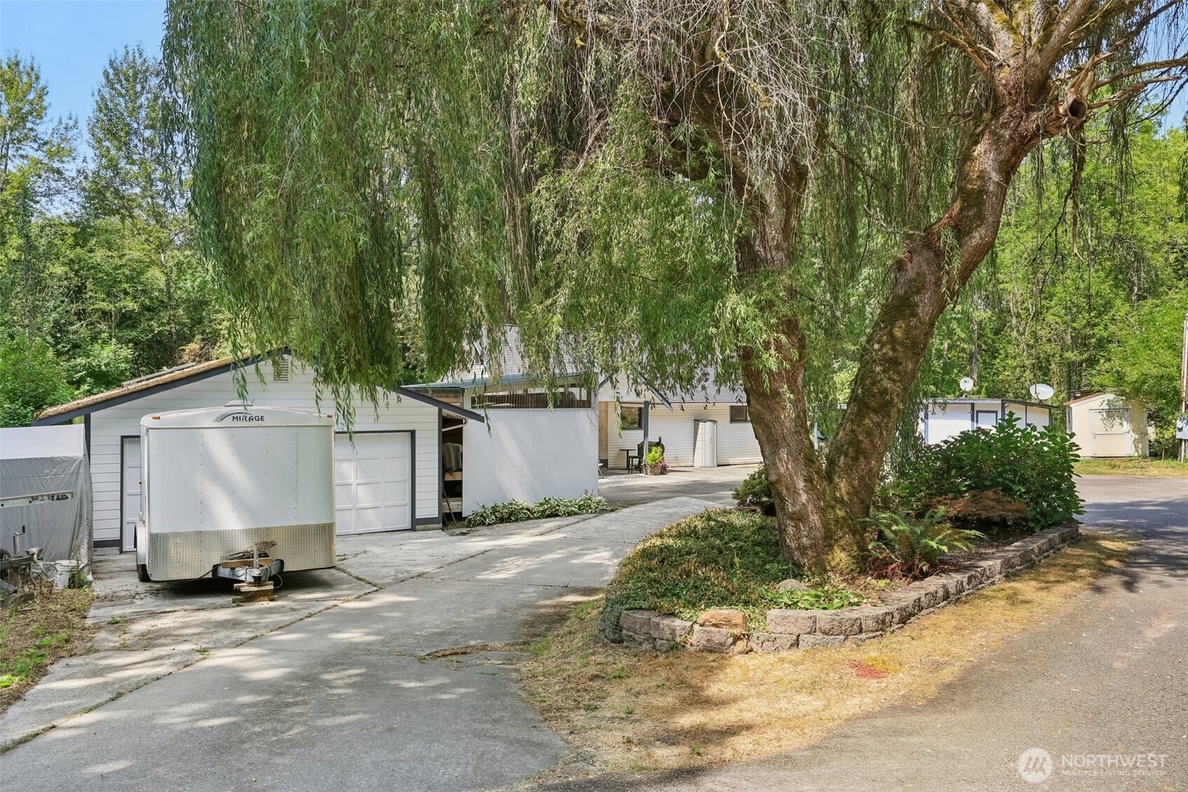 17209 W Riverside Drive