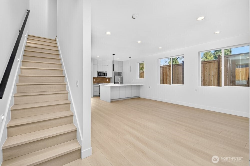 Photo of 1220 NE 100th Street, Seattle, WA 98125 (MLS # 2578293)