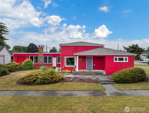 215 H Street Cosmopolis WA 98537