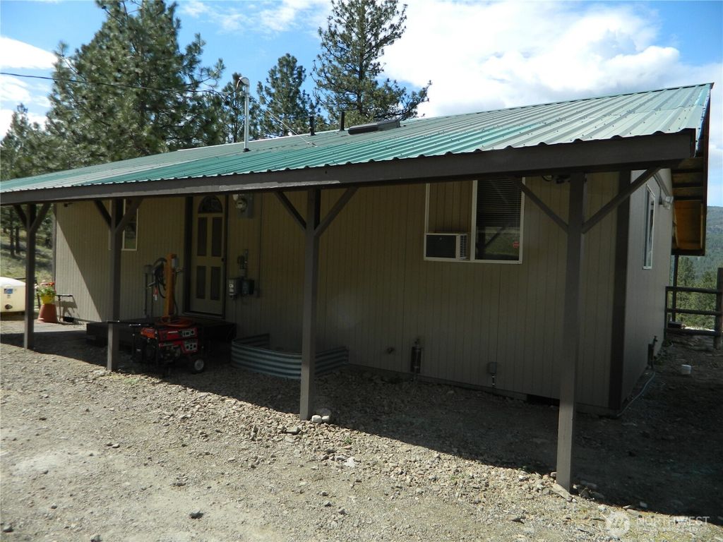 Photo of 120 Sour Dough Creek Road, Tonasket, WA 98855 (MLS # 2515113)