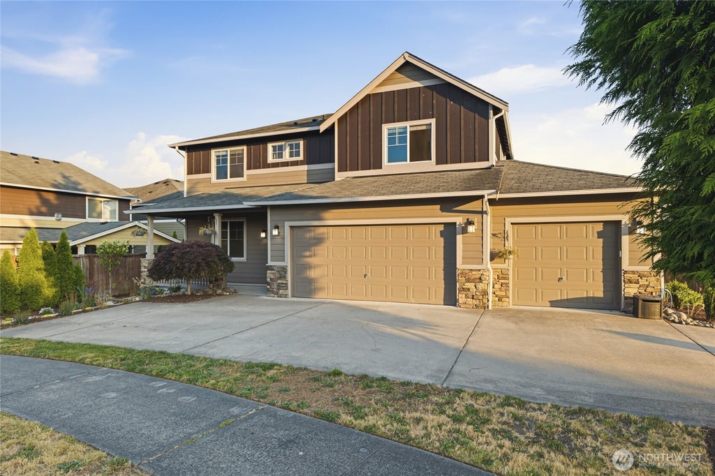 Photo of 15318 91st Avenue SE, Yelm, WA 98597 (MLS # 2555596)